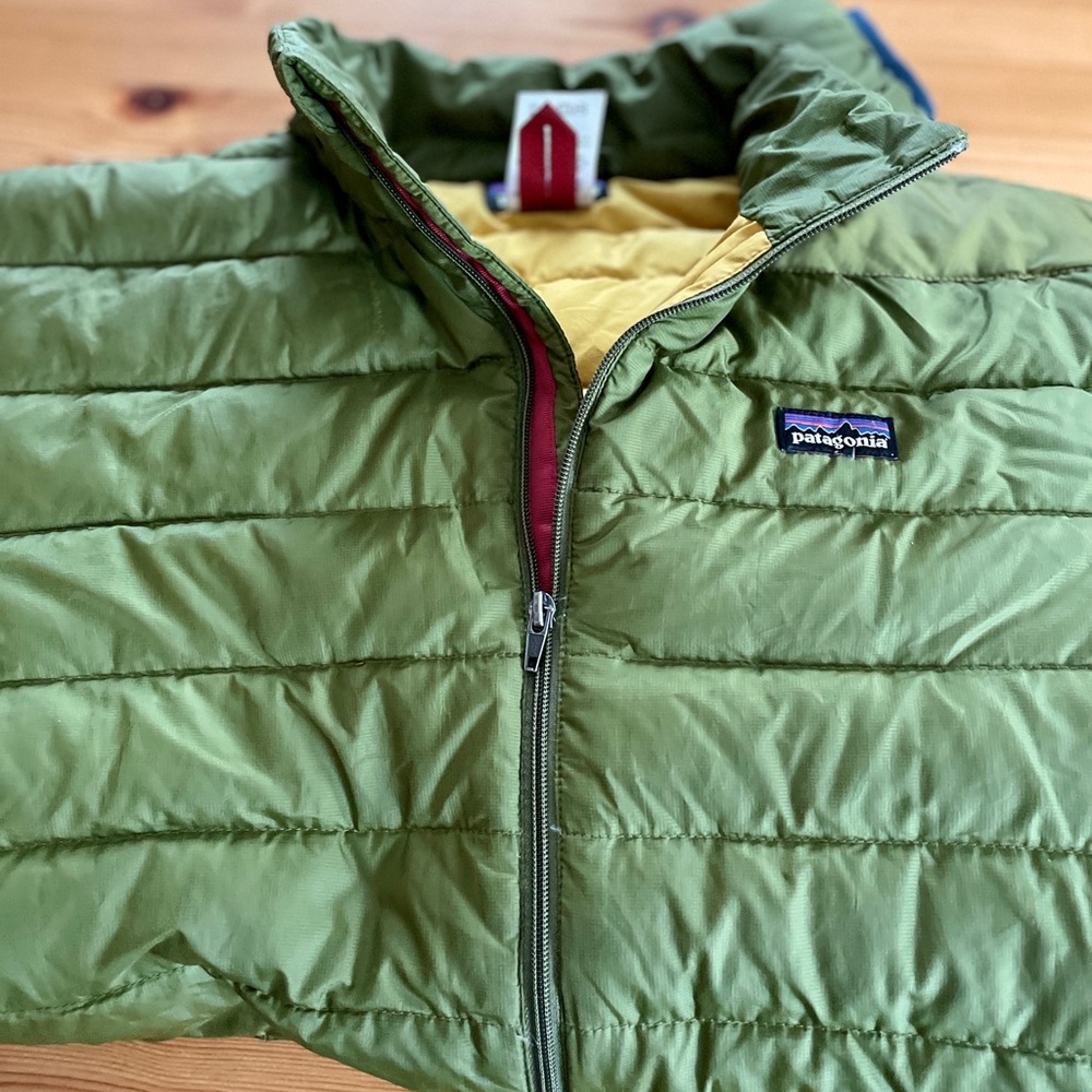 Patagonia Down Sweater, kids XL, olive green